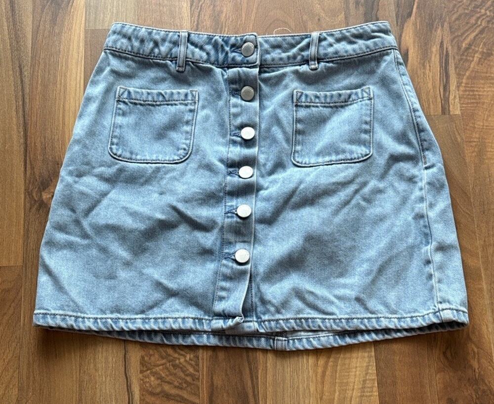 Garage Woman’s Size Small Blue Button-Down Mini Skirt with Pockets